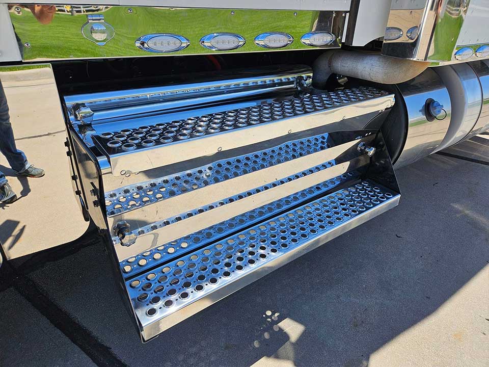 Truck Town, LLC custom chrome